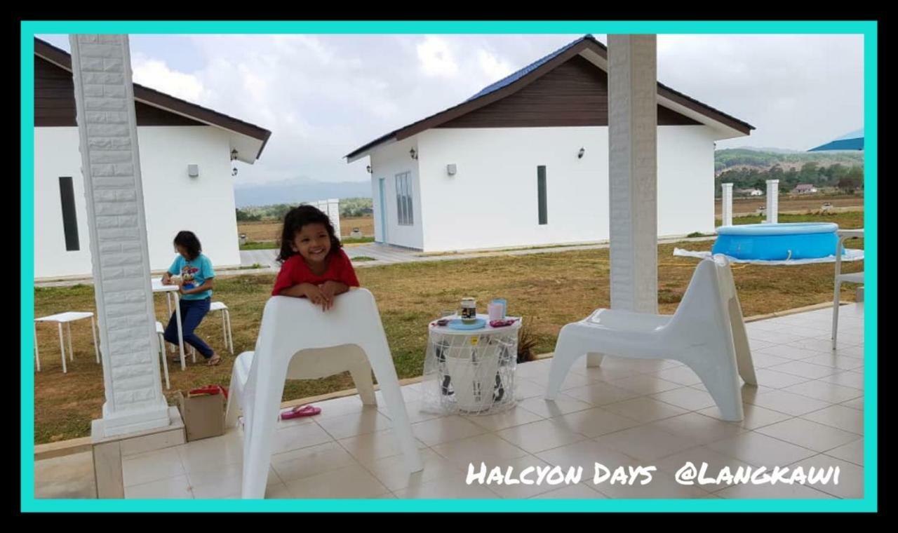Halcyon Days @ Langkawi Lägenhet Pantai Cenang  Exteriör bild